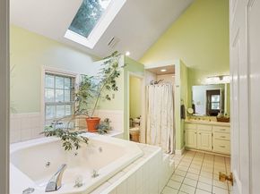 33 Woodstone Rd, Northborough MA 01532