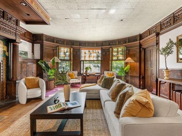 395 Commonwealth Avenue, Boston MA 02215