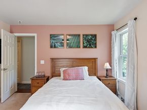 4 Crest Ave, Worcester MA 01607