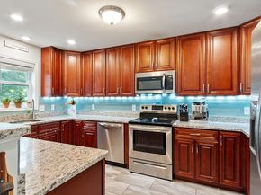 4 Crest Ave, Worcester MA 01607