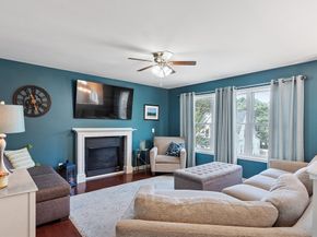4 Crest Ave, Worcester MA 01607