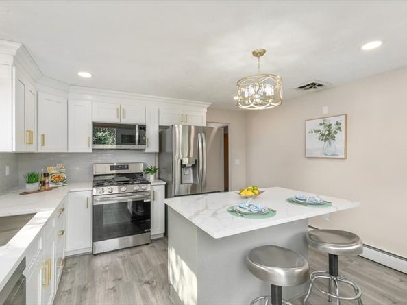 270 Lowell St, Wakefield MA 01880