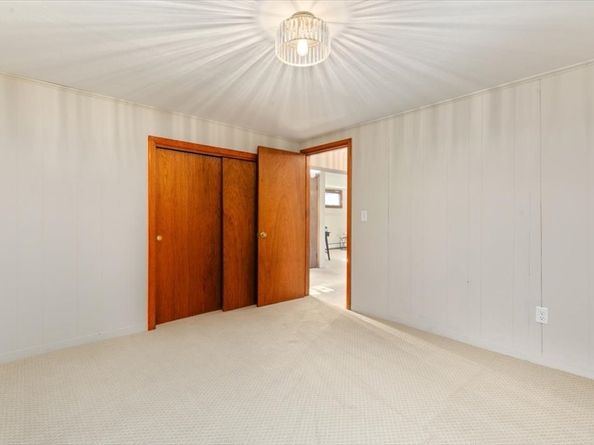 270 Lowell St, Wakefield MA 01880