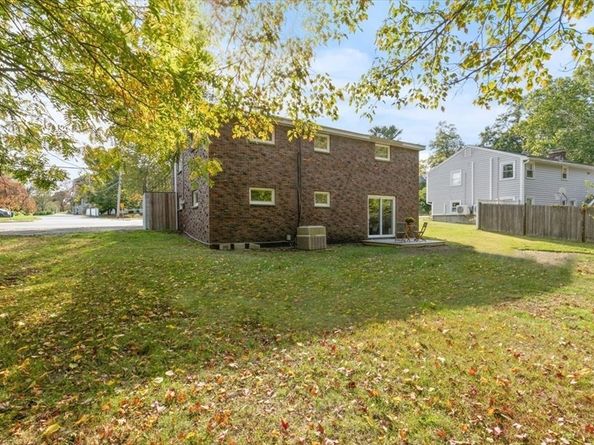 270 Lowell St, Wakefield MA 01880