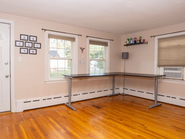 78 Keene St, Brockton MA 02301