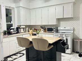240 River St, Waltham MA 02453