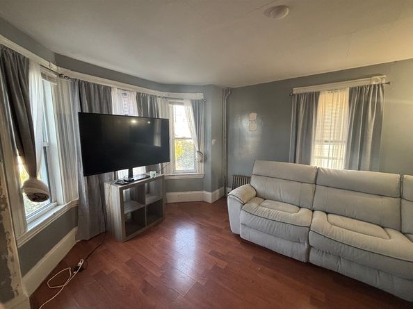 240 River St, Waltham MA 02453