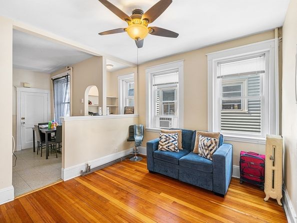 16 Leavitt St 2, Salem MA 01970