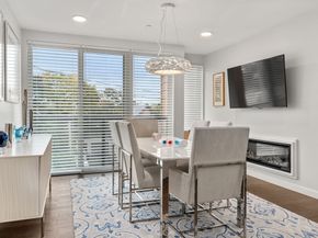 68 Los Angeles St PH5, Newton MA 02458