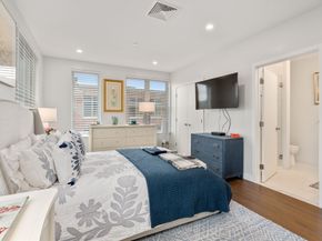 68 Los Angeles St PH5, Newton MA 02458