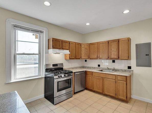 41 Orkney Rd, Boston MA 02135