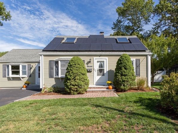 120 Charles Ave Ext, Stoughton MA 02072