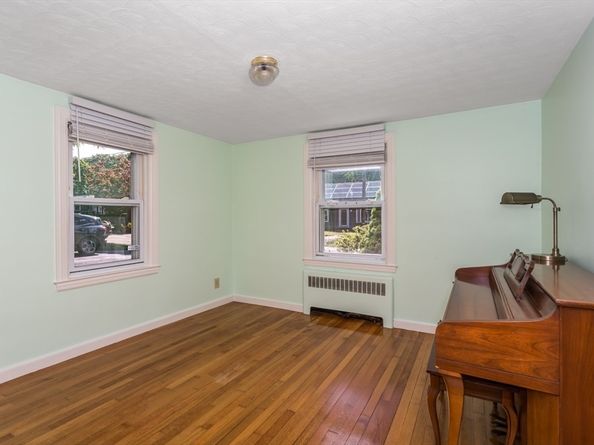 120 Charles Ave Ext, Stoughton MA 02072