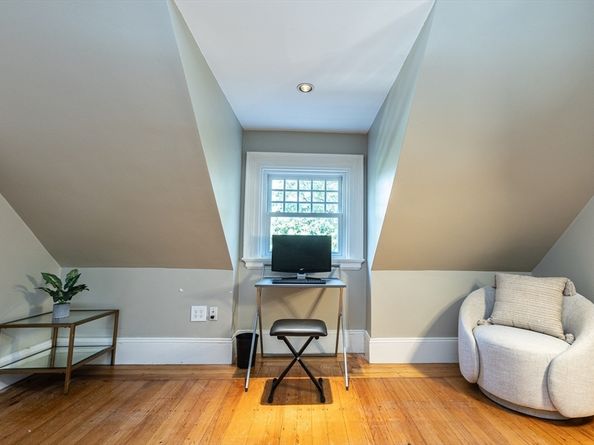 159 Washington St 4, Newton MA 02458