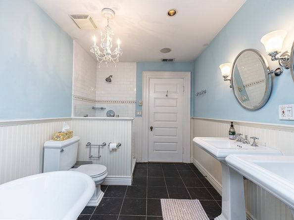 159 Washington St 4, Newton MA 02458