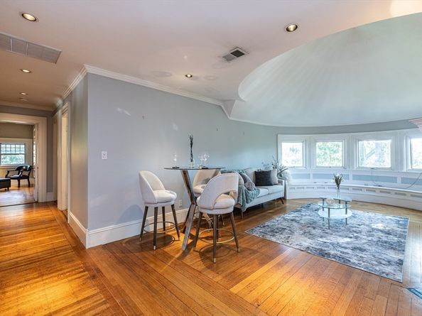 159 Washington St 4, Newton MA 02458
