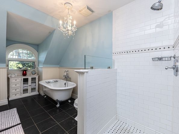 159 Washington St 4, Newton MA 02458