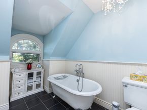 159 Washington St 4, Newton MA 02458