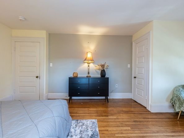 159 Washington St 4, Newton MA 02458
