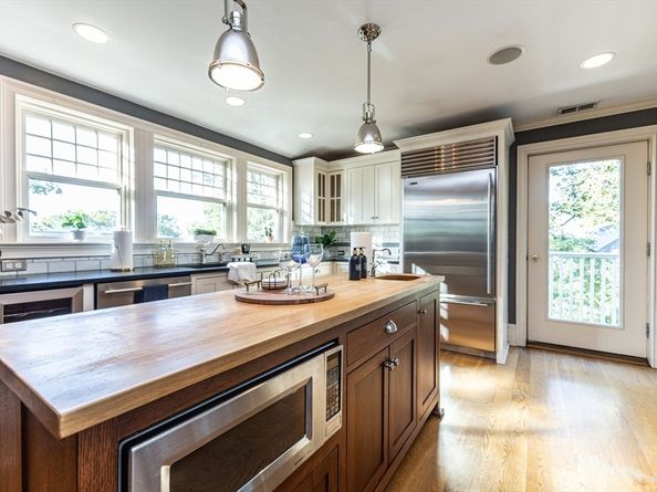 159 Washington St 4, Newton MA 02458