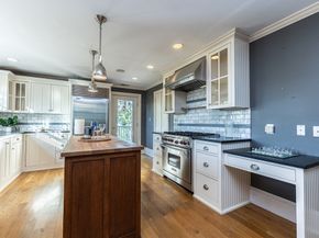 159 Washington St 4, Newton MA 02458