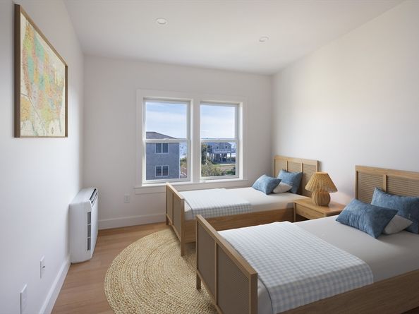 8 Channel St, Mattapoisett MA 02739