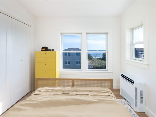 8 Channel St, Mattapoisett MA 02739