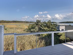 8 Channel St, Mattapoisett MA 02739