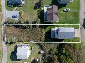 8 Channel St, Mattapoisett MA 02739