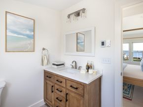 8 Channel St, Mattapoisett MA 02739