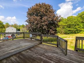 17 Taft Rd, Sterling MA 01564