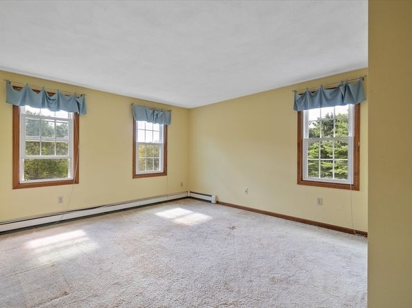 17 Taft Rd, Sterling MA 01564
