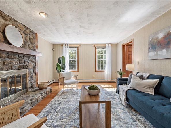 17 Taft Rd, Sterling MA 01564