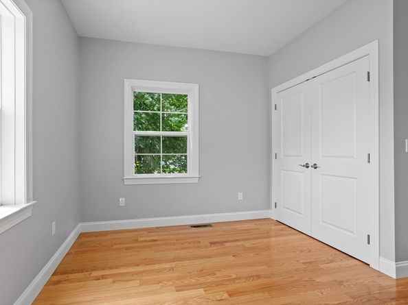 98 Carroll St 98, Watertown MA 02472