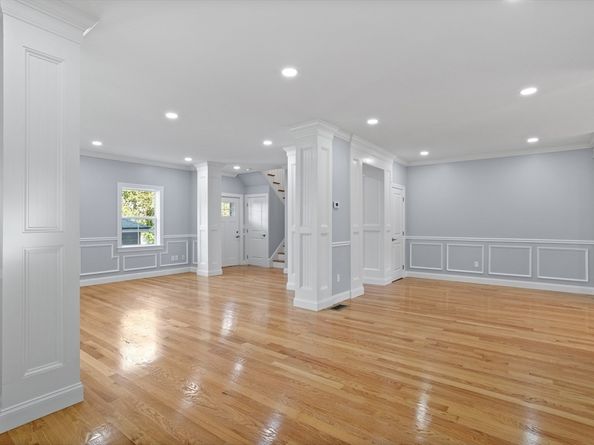 98 Carroll St 98, Watertown MA 02472