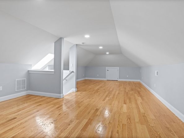 98 Carroll St 98, Watertown MA 02472