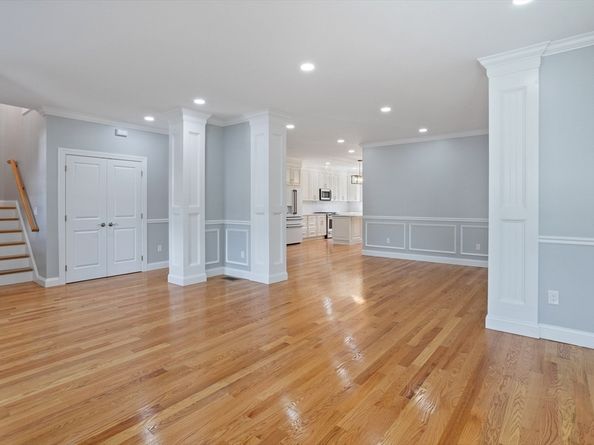 98 Carroll St 98, Watertown MA 02472