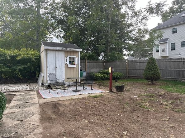 110 Friendship St, Billerica MA 01821
