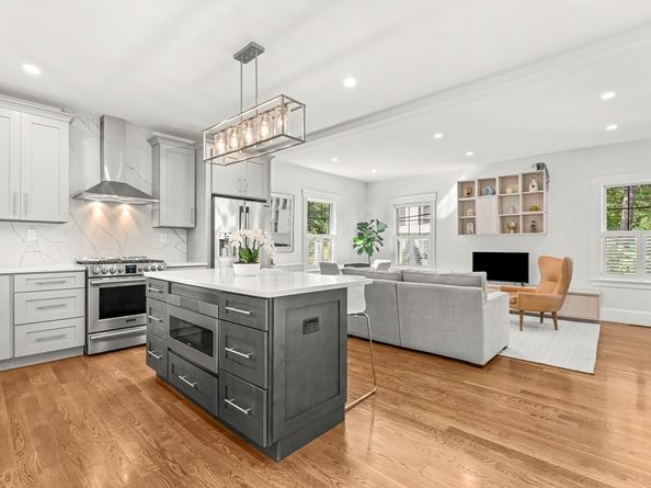 3 Pineridge Rd, Natick MA 01760