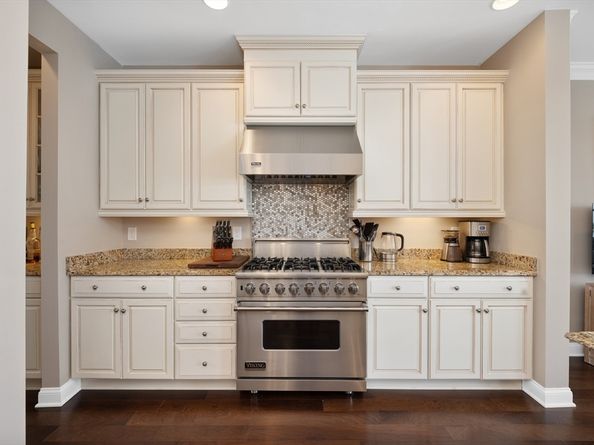 125 Halsted Dr 125, Hingham MA 02043
