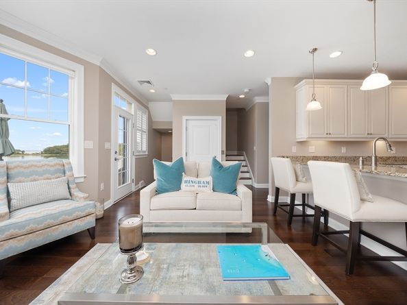 125 Halsted Dr 125, Hingham MA 02043