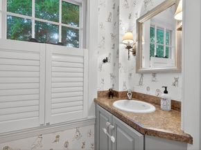8 Old Town Rd, Wellesley MA 02481