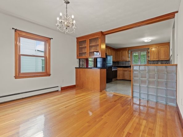 7 French St, Watertown MA 02472