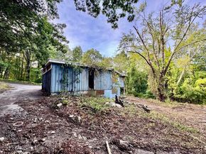 28 Cherry St, Shrewsbury MA 01545