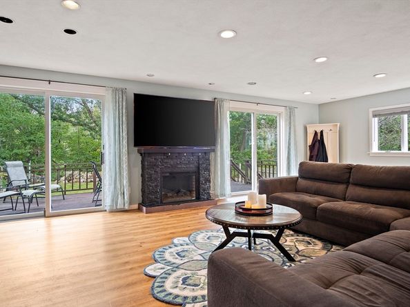 25 Stockholm Ave, Rockport MA 01966