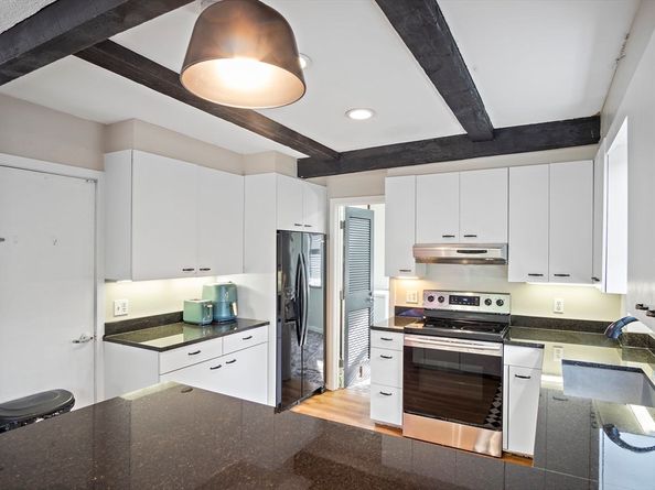 25 Stockholm Ave, Rockport MA 01966