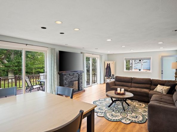 25 Stockholm Ave, Rockport MA 01966