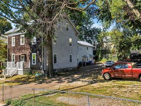 20 Chilcott Pl, Boston MA 02130
