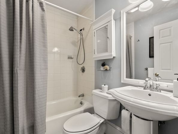 177 Endicott St 3, Boston MA 02113