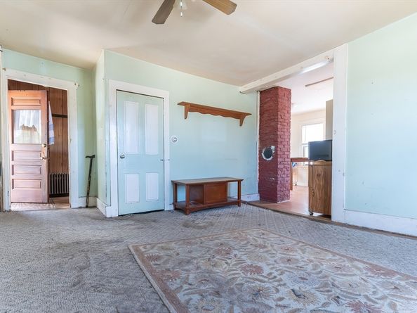 8 Thompson, Webster MA 01570